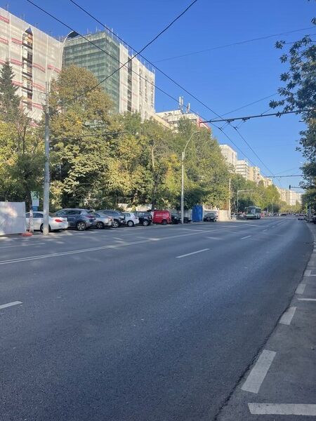 Tineretului, stradal, apartament 2 camere decomandat.